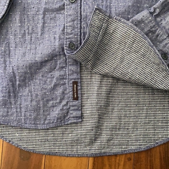 Michael Kors Men's Button Down Classic Fit Shirt Size Medium - Picture 4 of 13